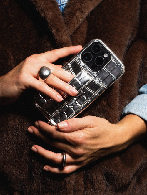 iPhone Hülle mit Strap - Silver