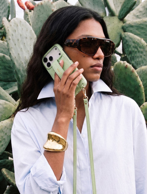 iPhone Hülle mit Strap - Agave