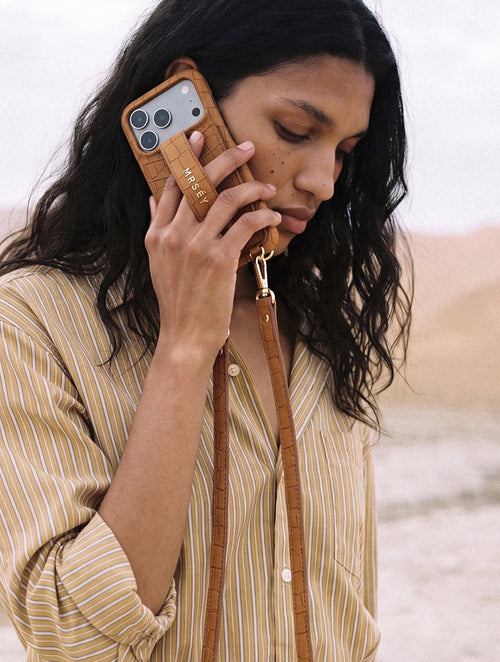 iPhone Hülle mit Strap - Camel